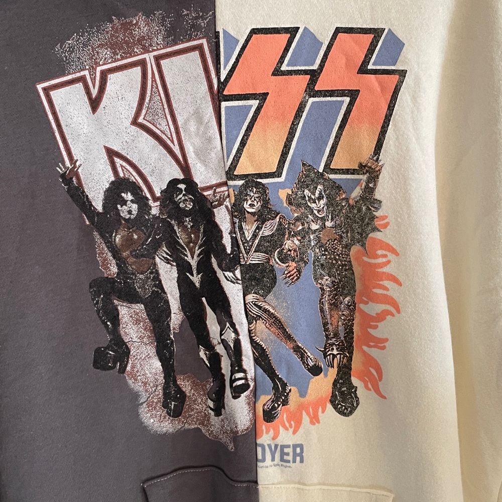 NWT Kiss Split Graphic Hoodie - Gray and Cream - Picture 5 of 6